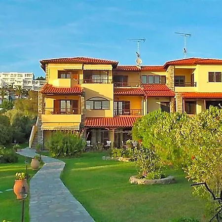 Tripiti Hotel 3*