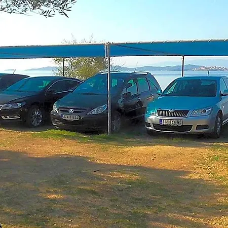 Tripiti 3*
