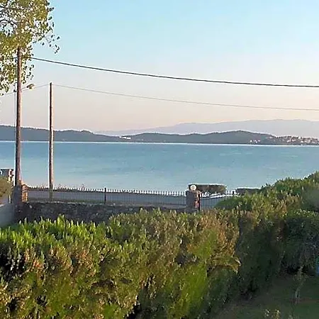 Tripiti Hotel 3*